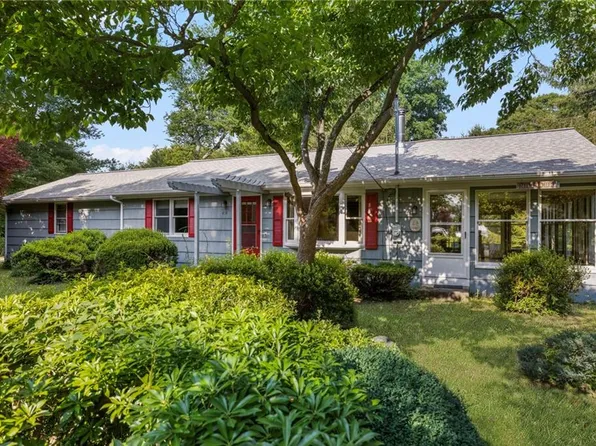 414 Beacon Ave, Jamestown, RI 02835