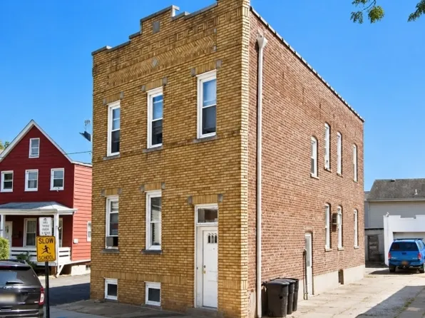 404 Passaic Ave, Lodi, NJ 07644