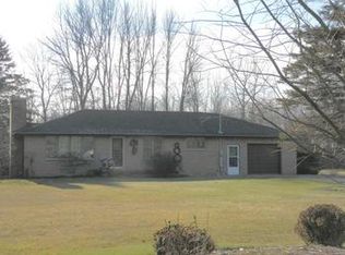 2314 E Parish Rd, Kawkawlin, MI 48631