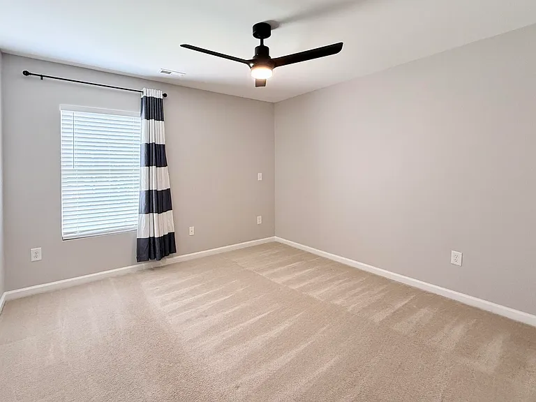 4604 Miller Dr — Photo 24