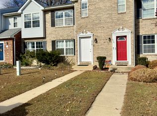 618 Candlestick Ln, Newark, DE 19702