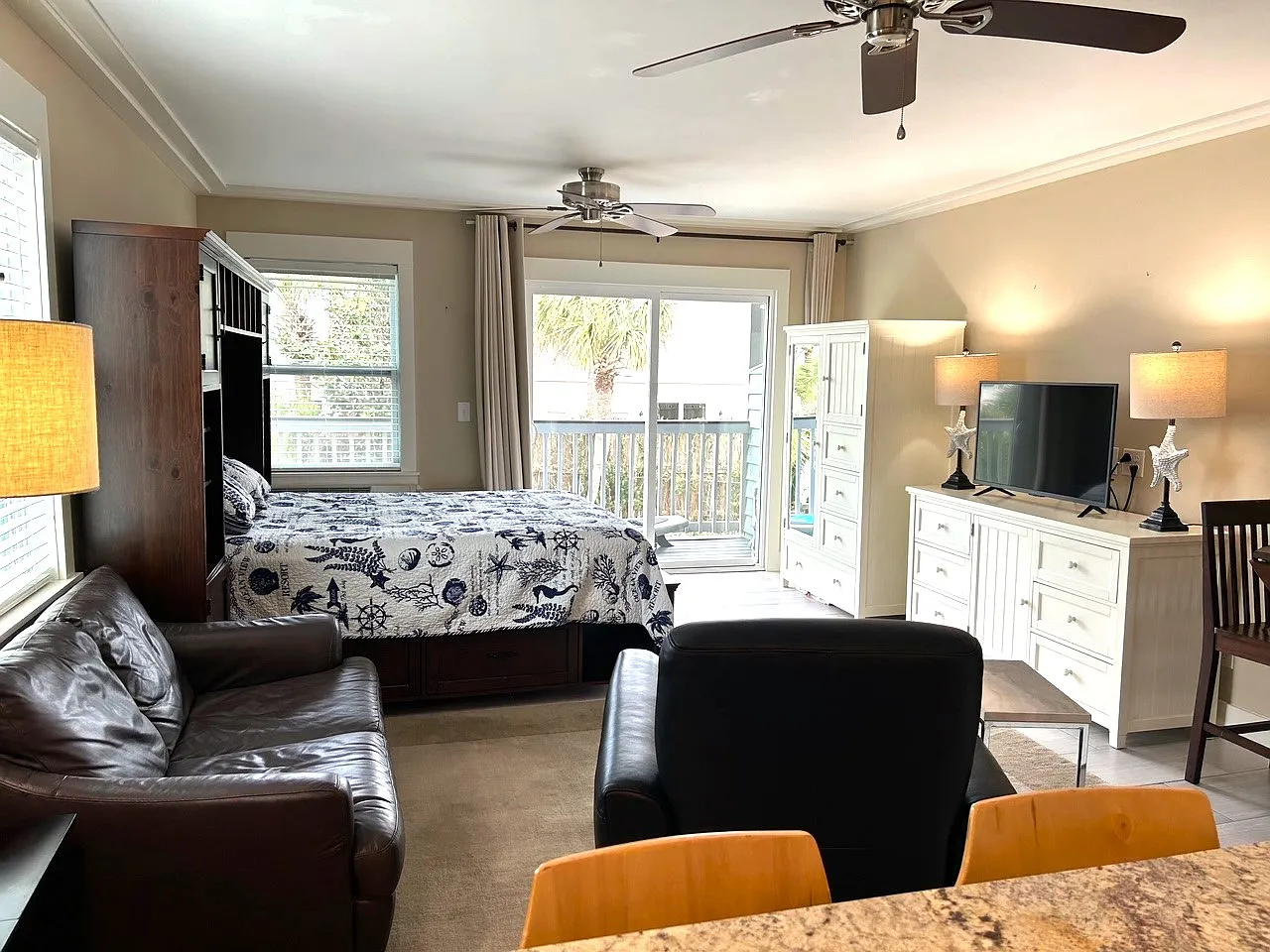 Studio, 500 sqft, $1,795 — Photo 2