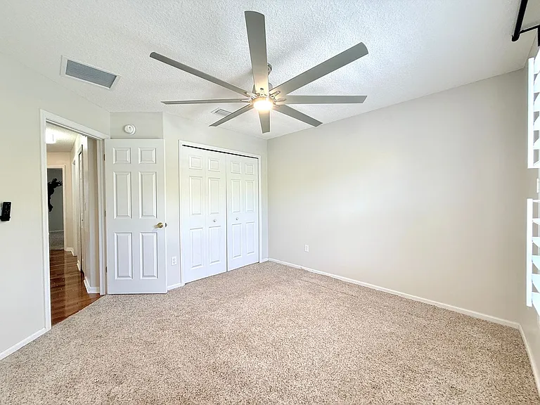 11288 Panther Creek Pkwy — Photo 33