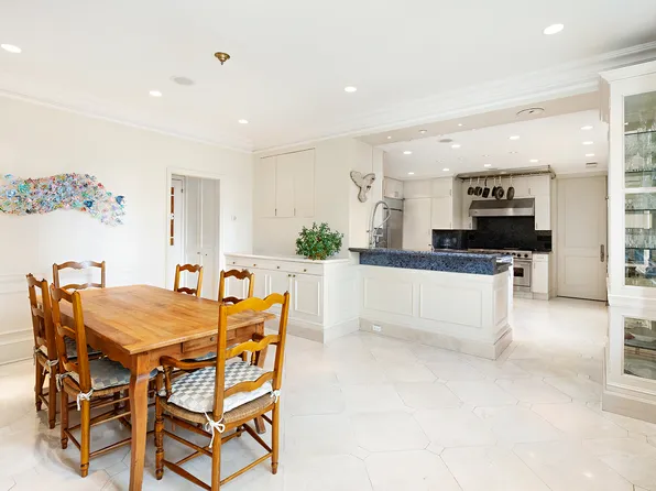 781 5th Avenue image 9 of 15