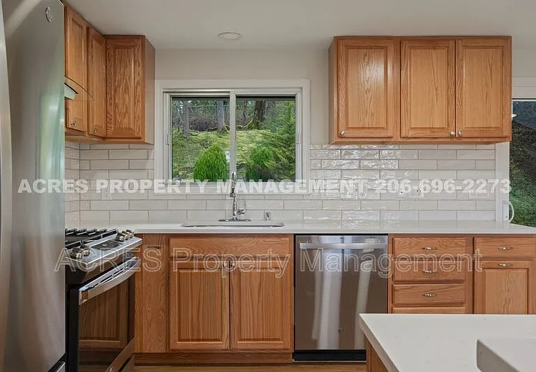 21222 15th Ave S — Photo 15