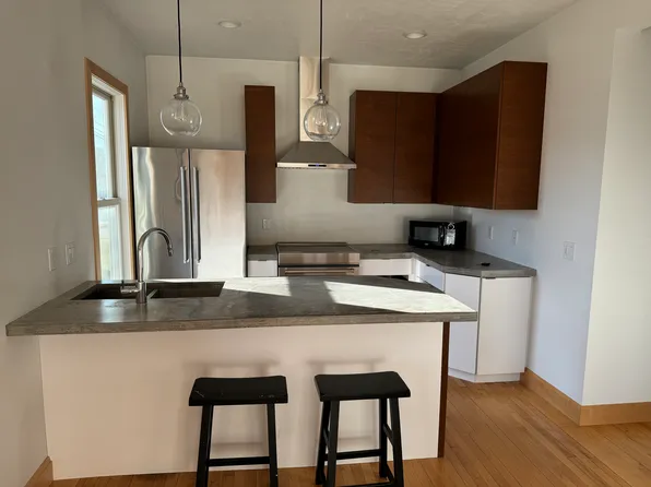 600 Washington St, Algoma, WI 54201