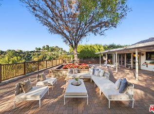 2557 Roscomare Rd, Los Angeles, CA 90077
