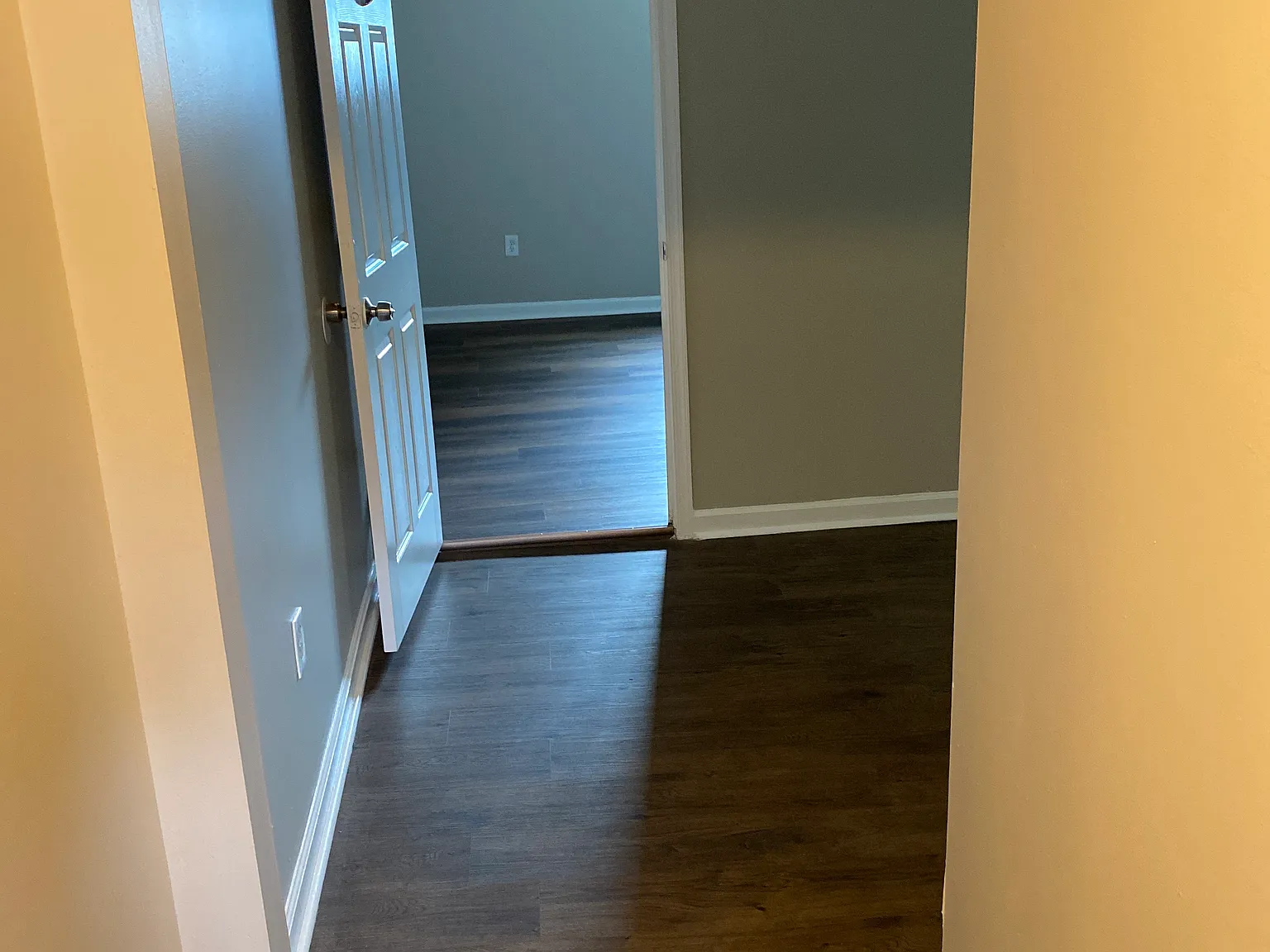 2 bed, $1,095 — Photo 2
