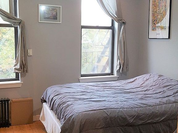 3rd image of 1518 Gates Ave #2R