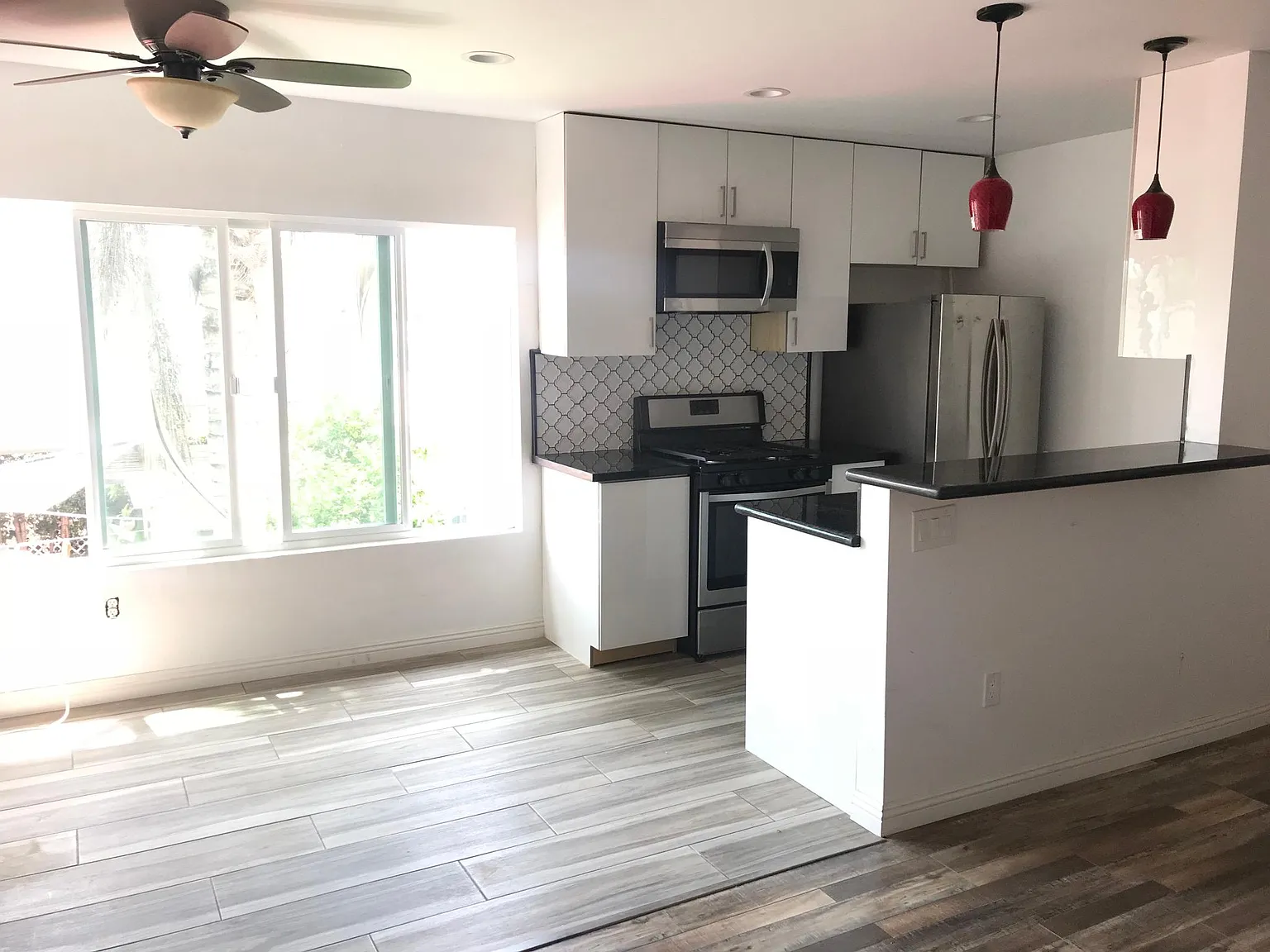 1 bed, 690 sqft, $2,195 — Photo 4