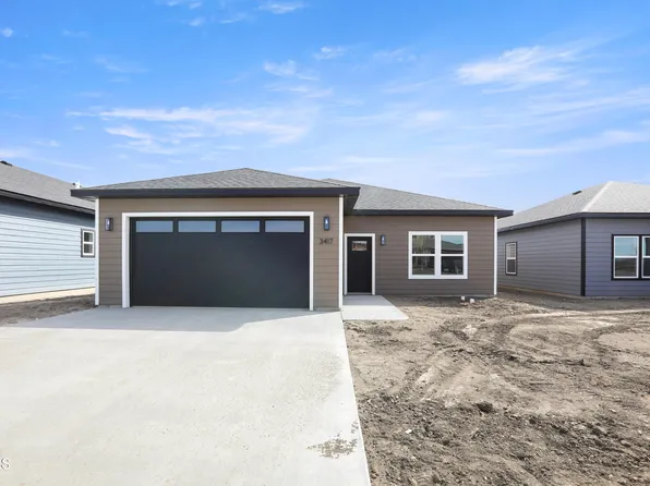 3417 35th St W, Williston, ND 58801
