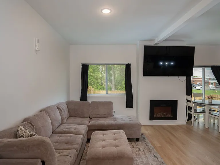 2 Giovanni Ct — Photo 2