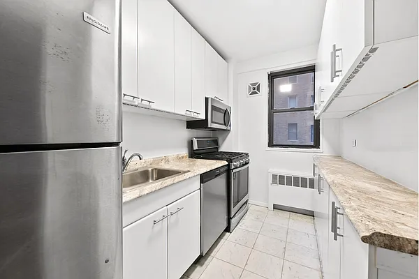 Rented by Douglas Elliman | media 2