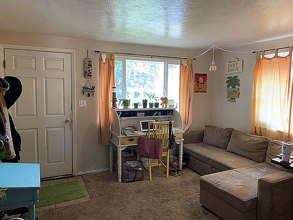 1029 - Living Room