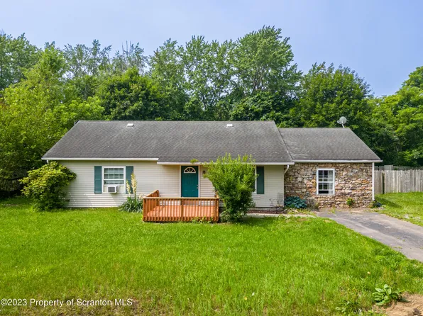 39 Chestnut St, Tunkhannock, PA 18657
