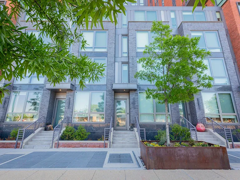 1211 Van St SE #Townhouse 1C — Photo 2