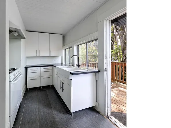 6015-6017 SE 99th Ave, 6015-6017 SE 99th Ave, Portland, OR 97266