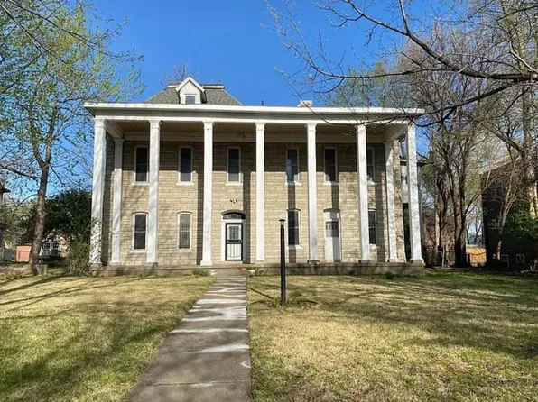 419 Maple Blvd, Kansas City, MO 64124