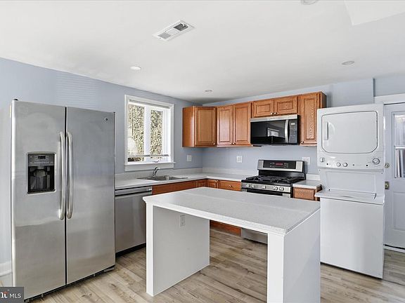 4th image of 5415 8th St S
