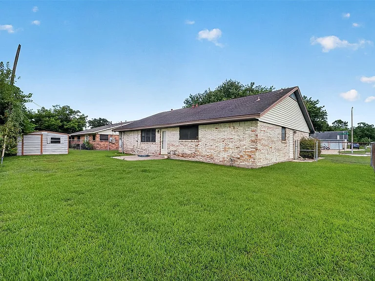 4701 Crepe Myrtle Ln — Photo 15
