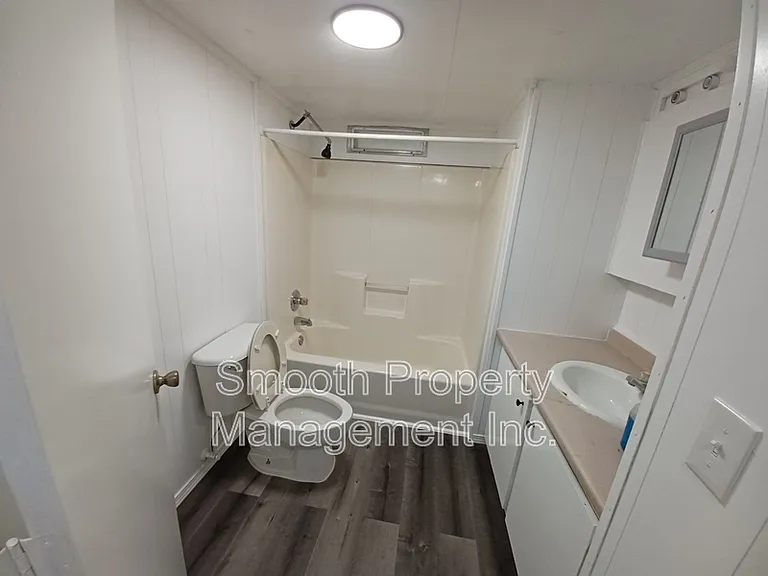 191 E Oakfield Rd #8 — Photo 6