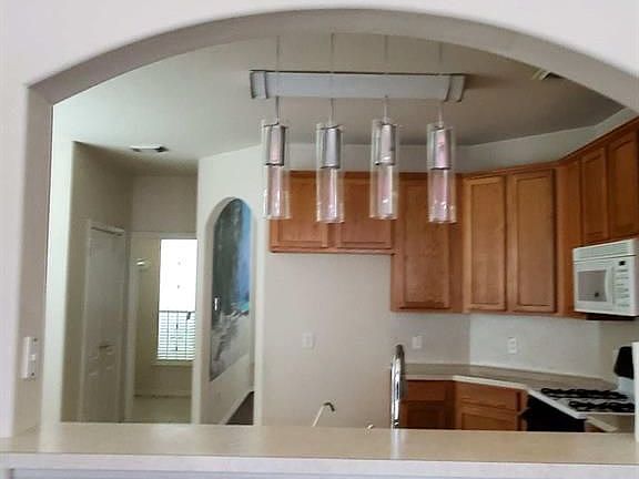 4th image of 2207 Donrel Way