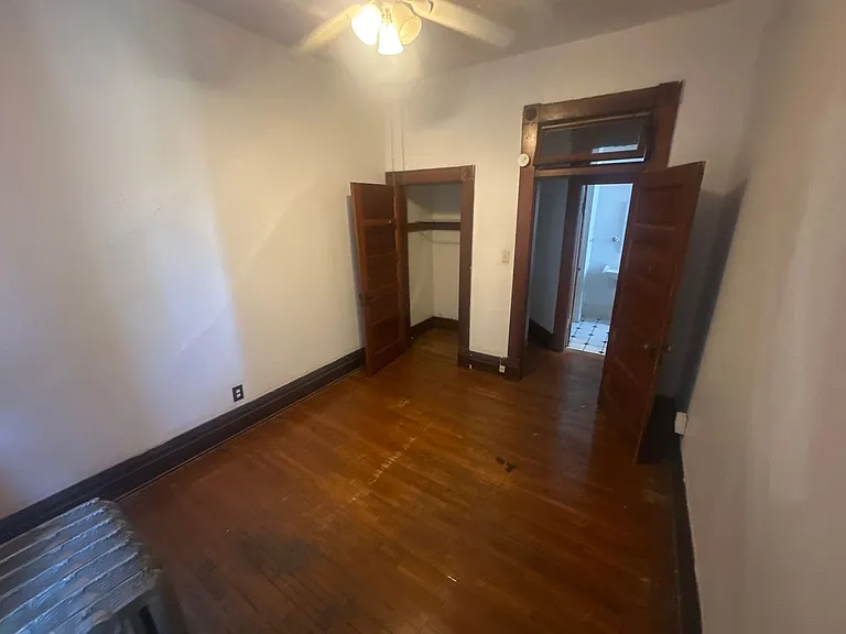 King Ave 222 MLR — Photo 10