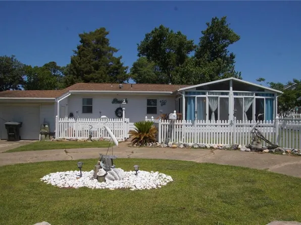 450 Benthall Rd, Hampton, VA 23664