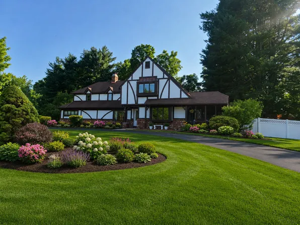 35 Cross Meadow Rd, East Longmeadow, MA 01028