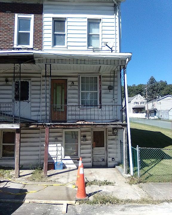 1st image of 155 E Saylor St
