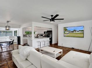 2136 NE 3rd Way, Boca Raton, FL 33431