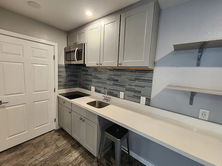 1313 W Morena Blvd #19 — Photo 24
