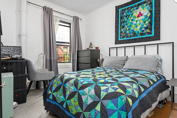 Rented by Douglas Elliman | media 8