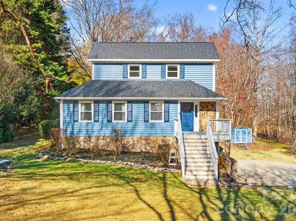 4711 Mountain Point Ln, Charlotte, NC 28216