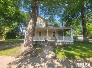 1114 N Flora Ave, Peoria, IL 61606