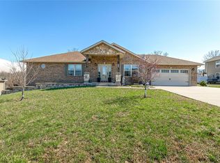 190 Ridgeview Dr, Saint Robert, MO 65584