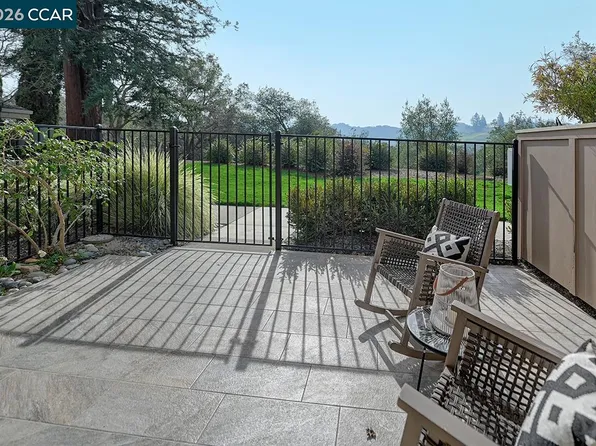 2641 Golden Rain Rd APT 4, Walnut Creek, CA 94595