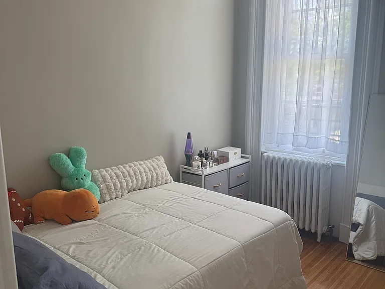 207 S Plymouth Ave #8 — Photo 5