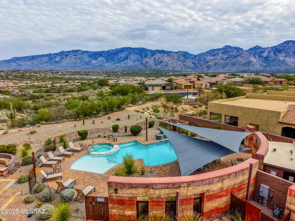 13213 N Chiracahua Peak Dr, Oro Valley, AZ 85755