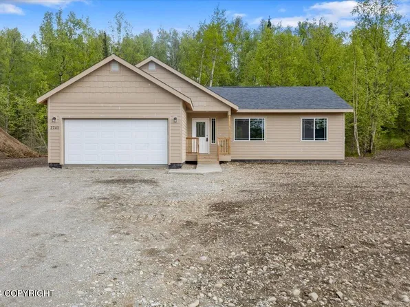 8475 E Mountain Top Dr, Palmer, AK 99645