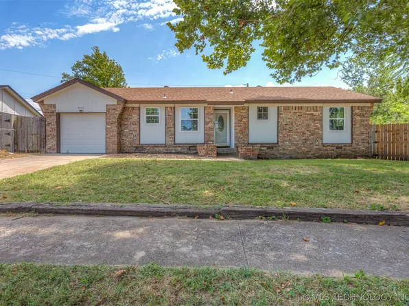 4835 Nassau Ave, Sand Springs, OK 74063