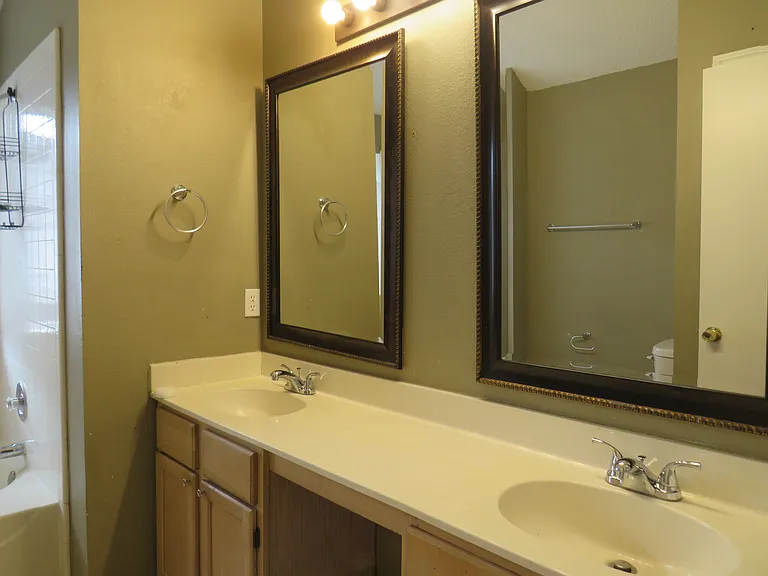 6034 Maple Leaf Dr — Photo 20