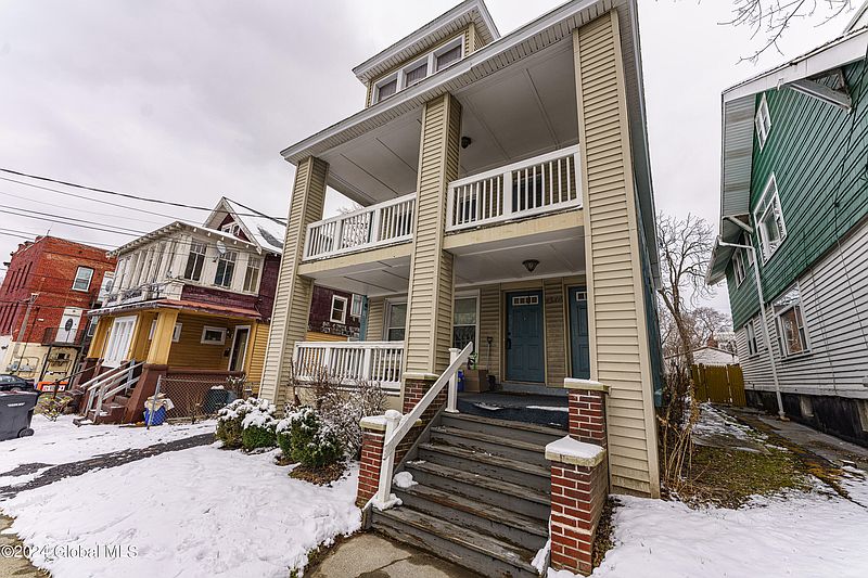 3rd image of 2346 16th Street