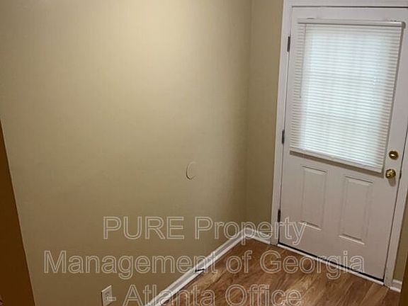 3rd image of 3525 Waldrop Trl