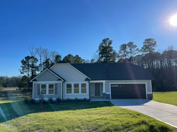 102 Heatherglenn Cir, Princeton, NC 27569