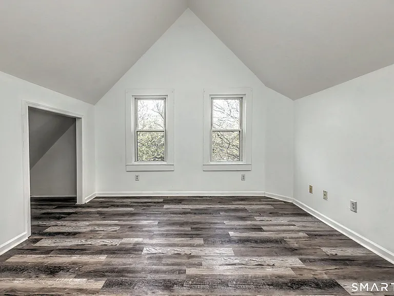 483 Ferry St #3 — Photo 5