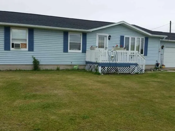 2188 Cemetery Rd, Petoskey, MI 49770