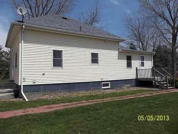 2nd image of 303 N Washington St