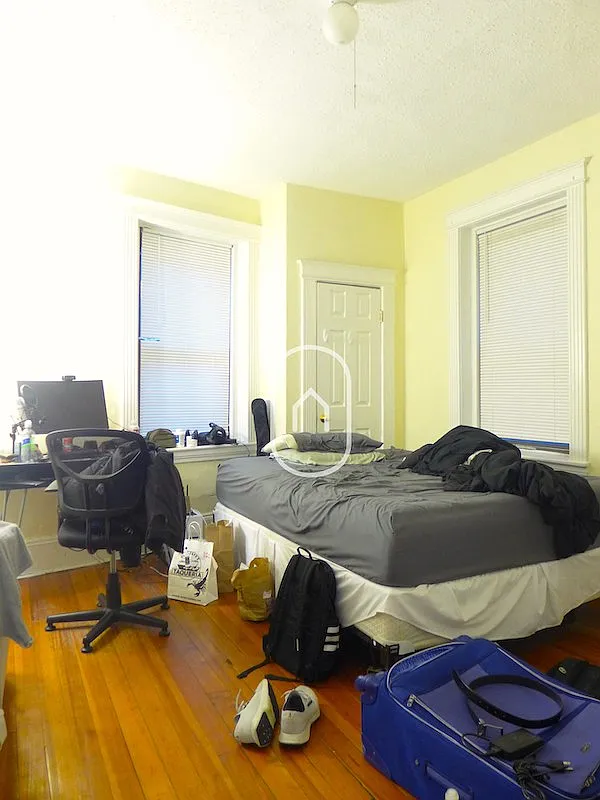 2 bed, 999 sqft, $2,800 — Photo 2