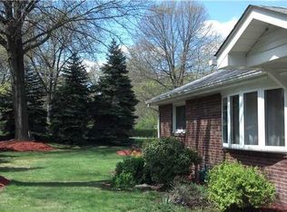 2320 Milford Dr, Bethel Park, PA